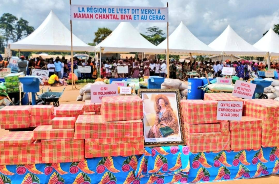 REMISE DE DONS AUX FORMATIONS SANITAIRES ET FEMMES RURALES DE L&rsquo;EST